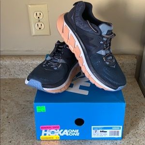 Hoka One One Graviota 2 Running Shoes (Size 7)